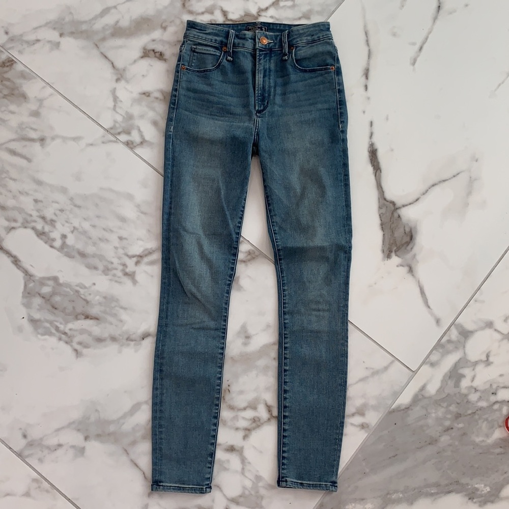 Abercrombie Simone High Rise Super Skinny Jeans - Picture 5 of 11